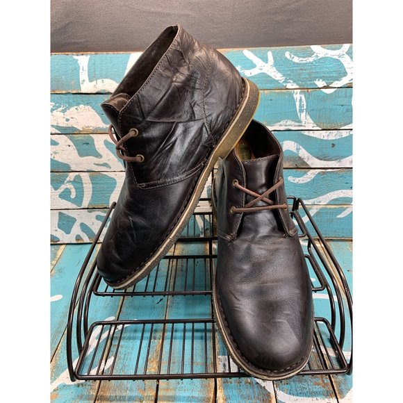 UGG Mens Size 10 Leighton Chocolate Brown Crinkled Leather Lace-Up Chukka Boots main image 6